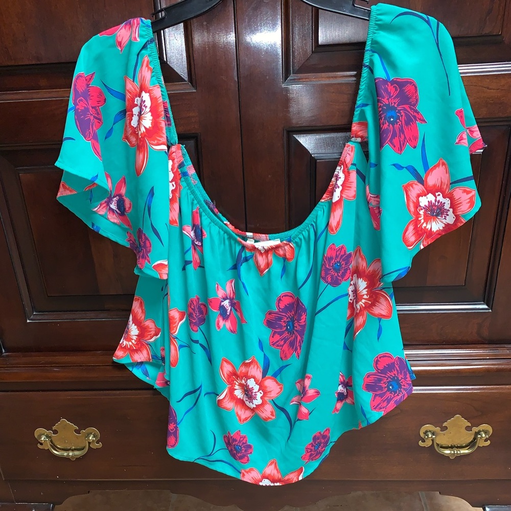 Floral off the shoulder crop top
